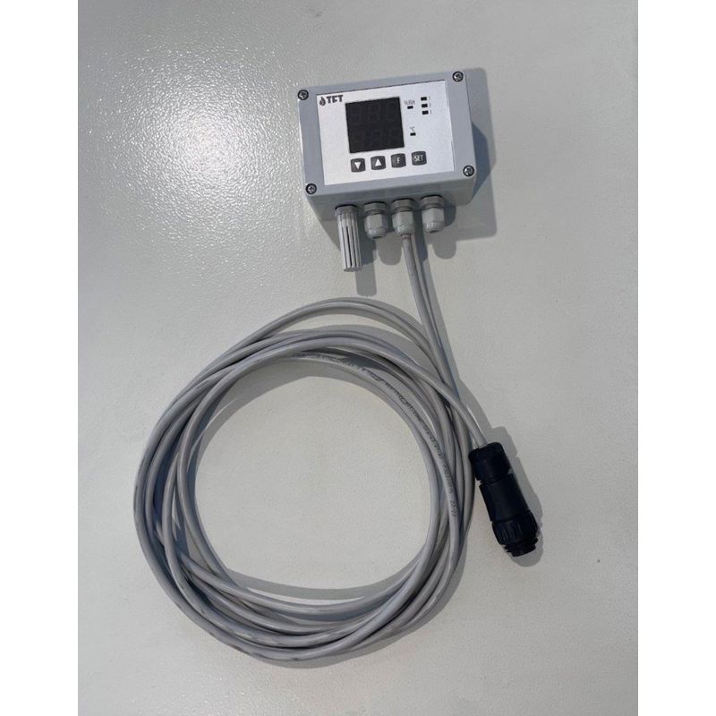 Elektronisk veggmontert hygrostat/termostat med integrert føler